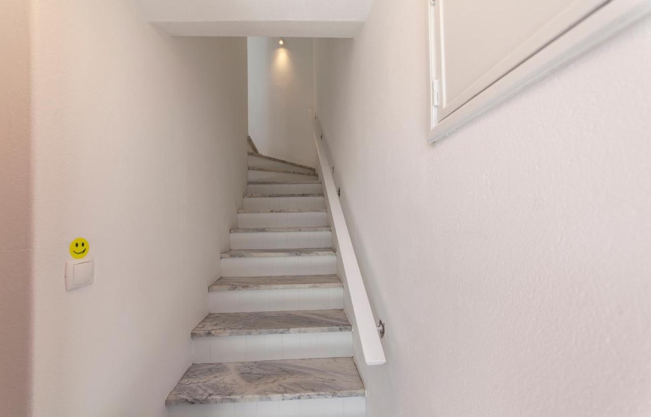 شقة B48 - Olive Tree Street 2 Bed Flat لاغوس المظهر الخارجي الصورة